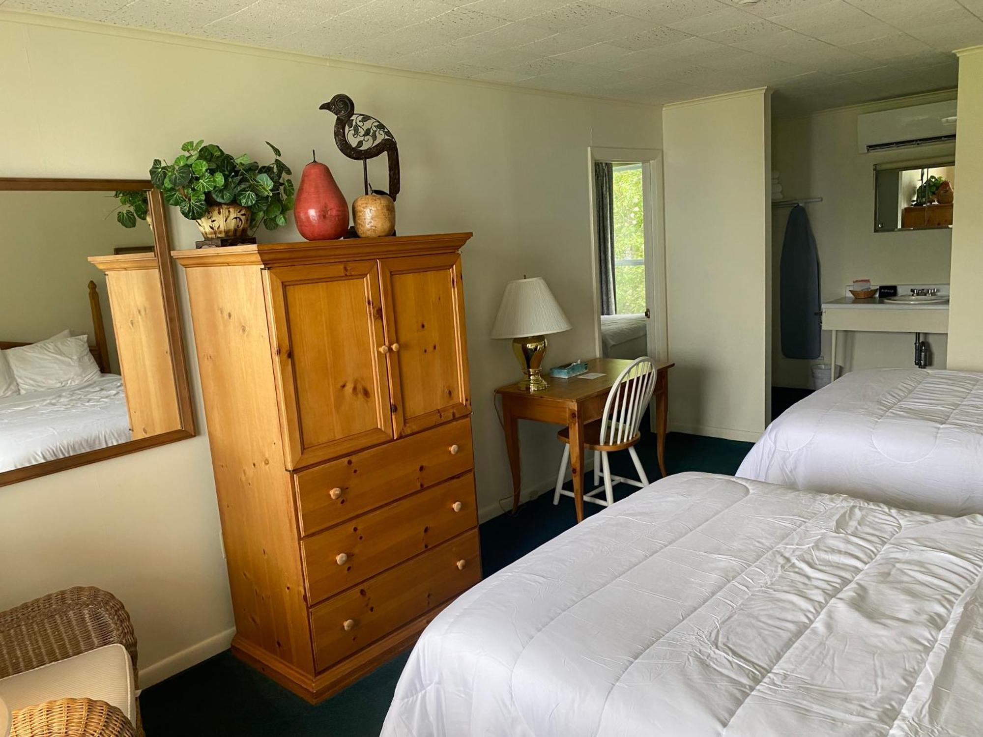 High Tide Inn On The Ocean, Motel And Cottages Camden Exterior photo