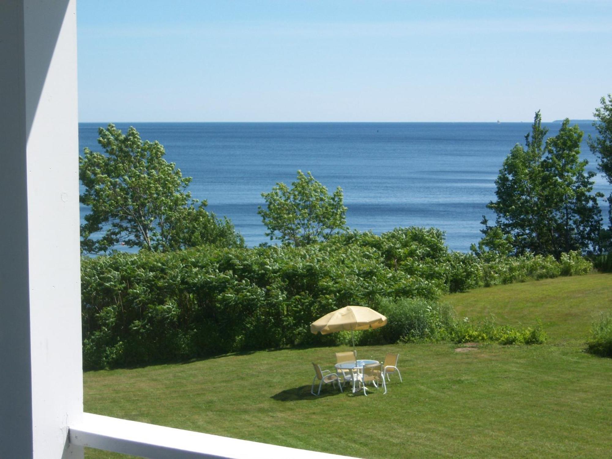 High Tide Inn On The Ocean, Motel And Cottages Camden Exterior photo